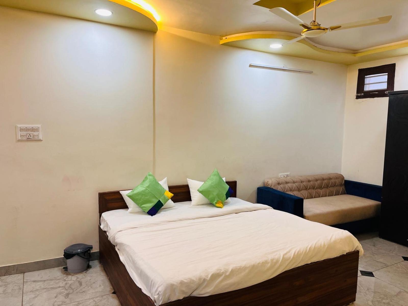 Hotel Premium Grand Fully Air Condition And Spacious Room Top Rated And Most Luxury Hotel Near Taj Mahal Agra  Exterior photo